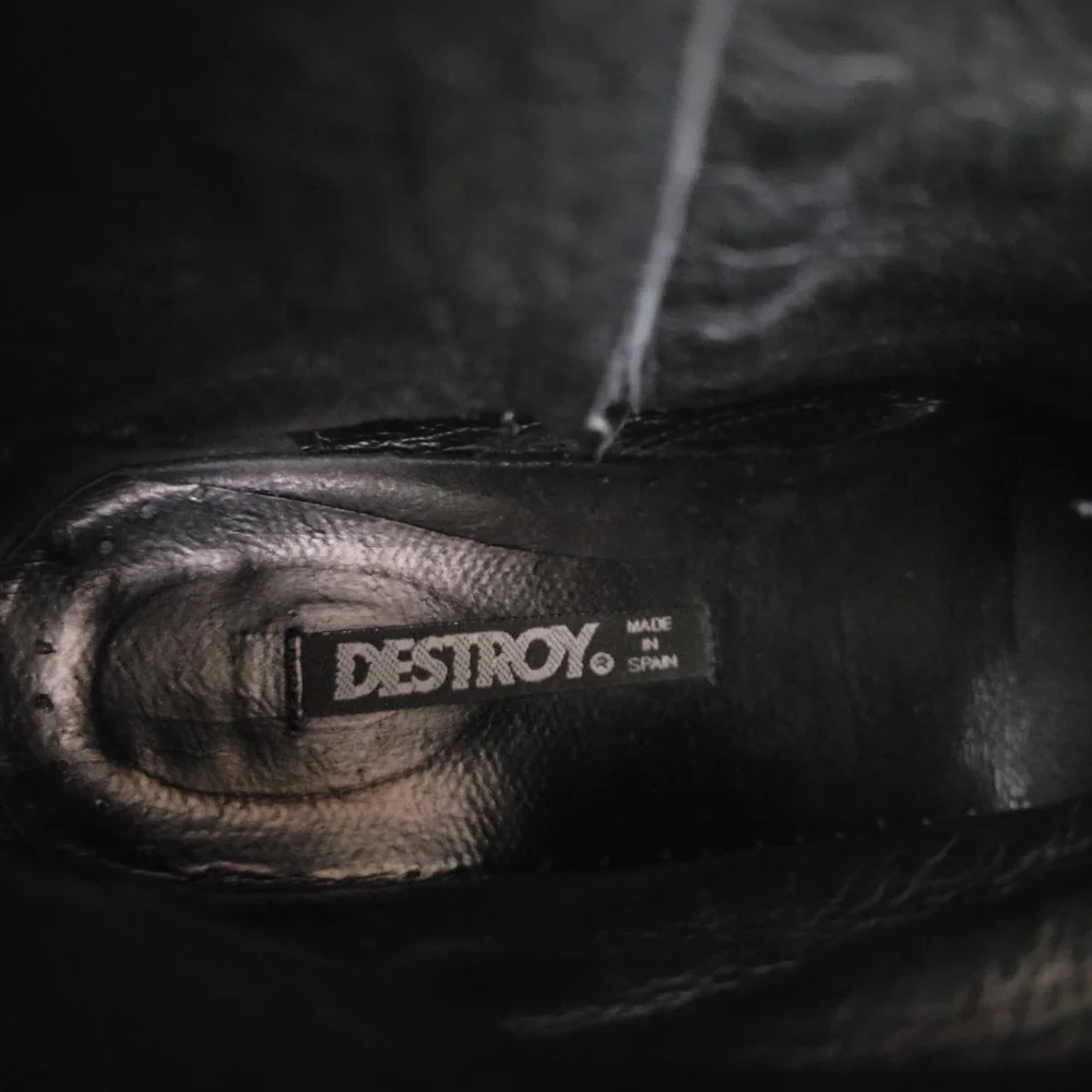 DESTROY vintage black leather 90s era heeled platform boots - Picture 7 of 8